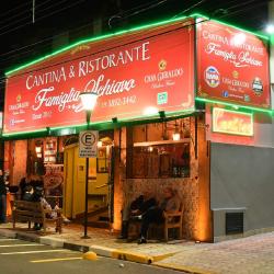 Restaurante e Cantina Famiglia Schiavo em Serra Negra - SP