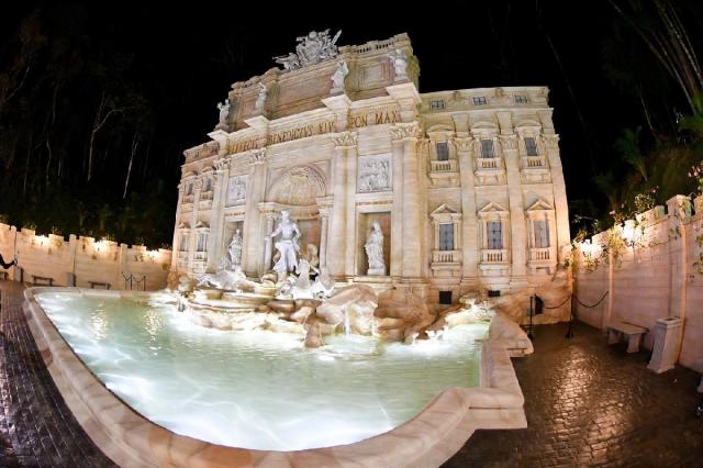 Inauguração Fontana Di Trevi