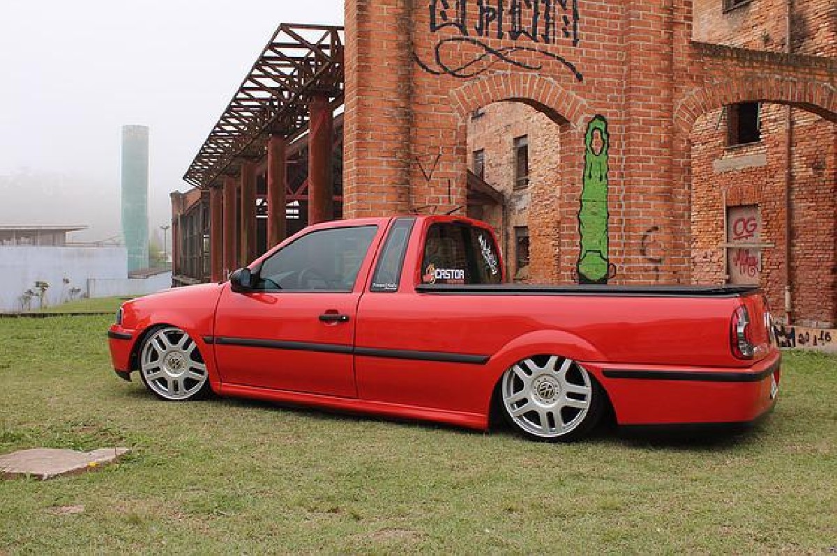 Evento de Carros Rebaixados é destaque no Centro de Convenções